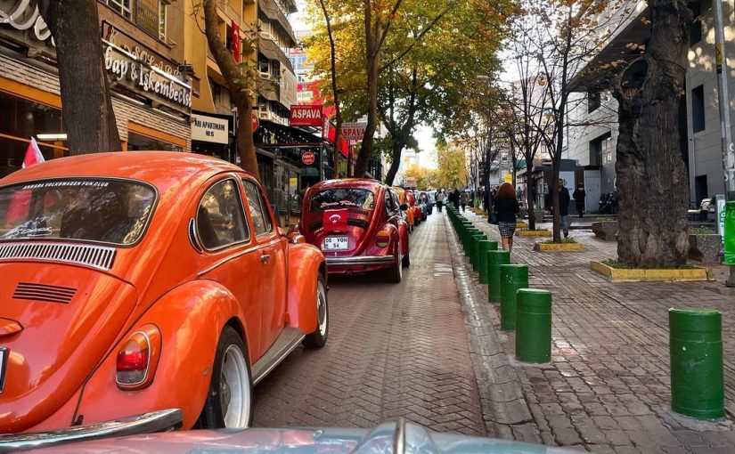 Ankara Volkswagen Fun Club Atasına Saygı Duruşunda